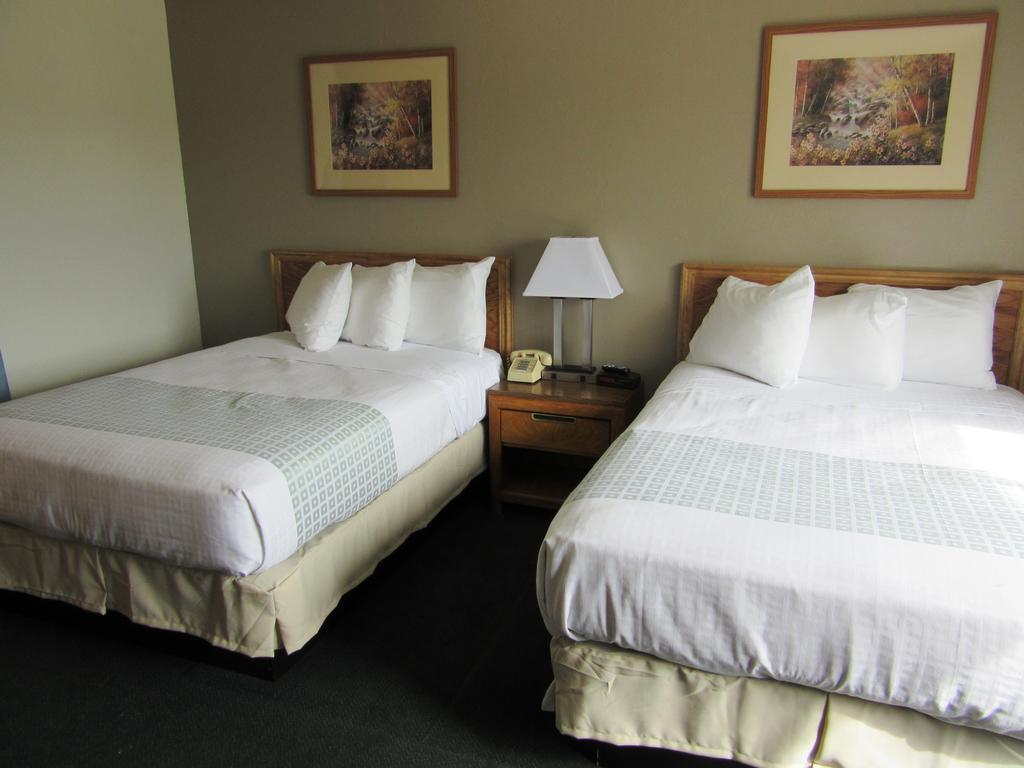White Buffalo Hotel West Yellowstone Szoba fotó