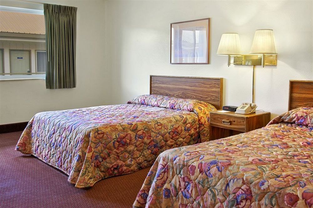 White Buffalo Hotel West Yellowstone Kültér fotó